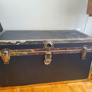 Vintage chest